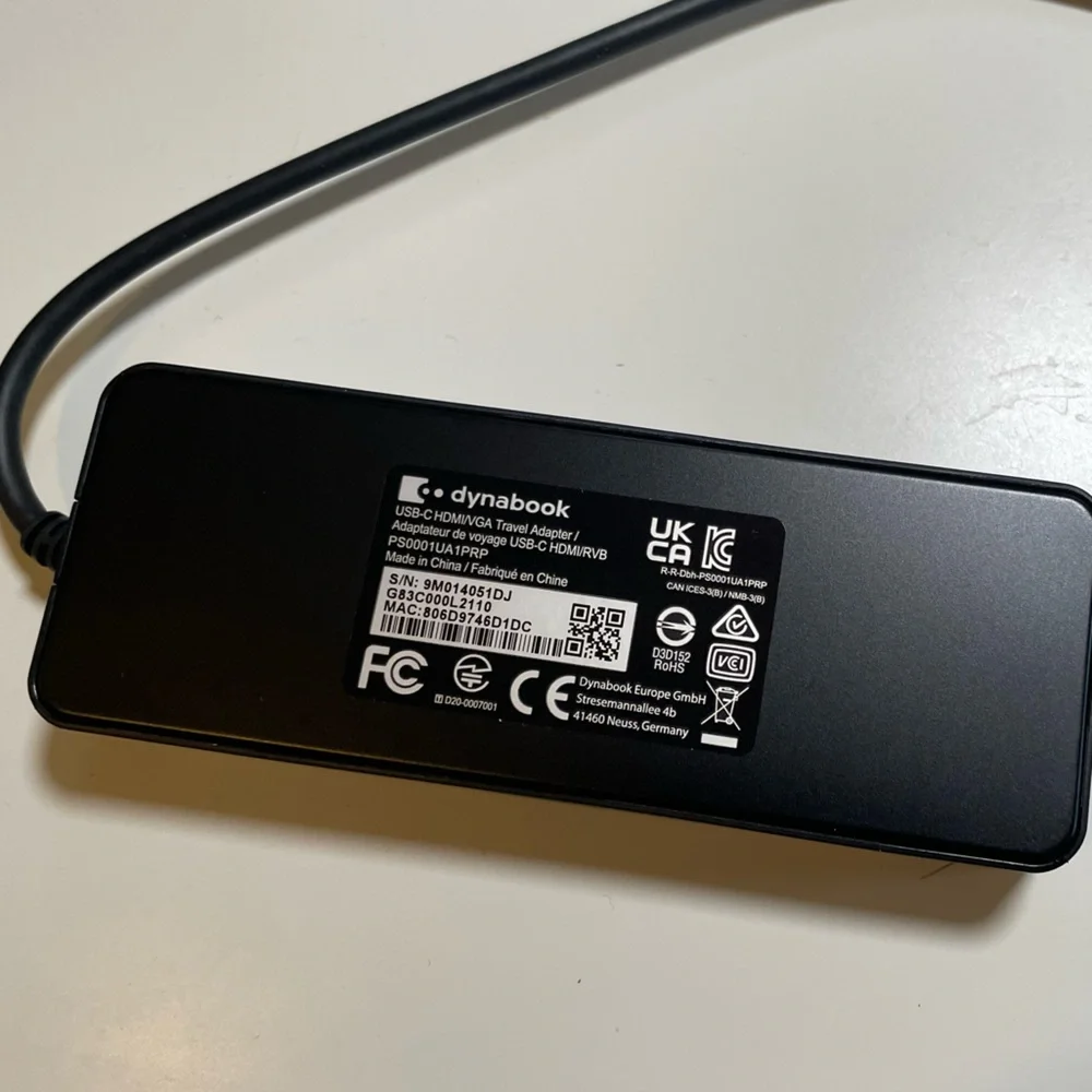 Dynabook usb-c / HDMI / vga travel adapter
